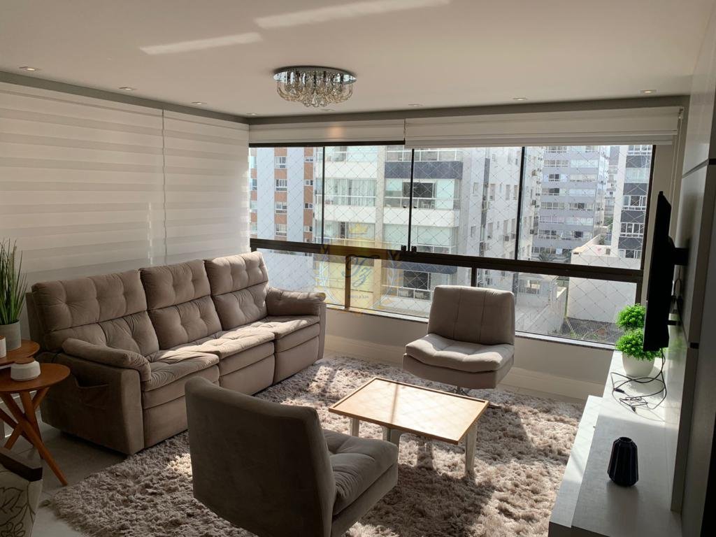 Apartamento 3 Dormitórios